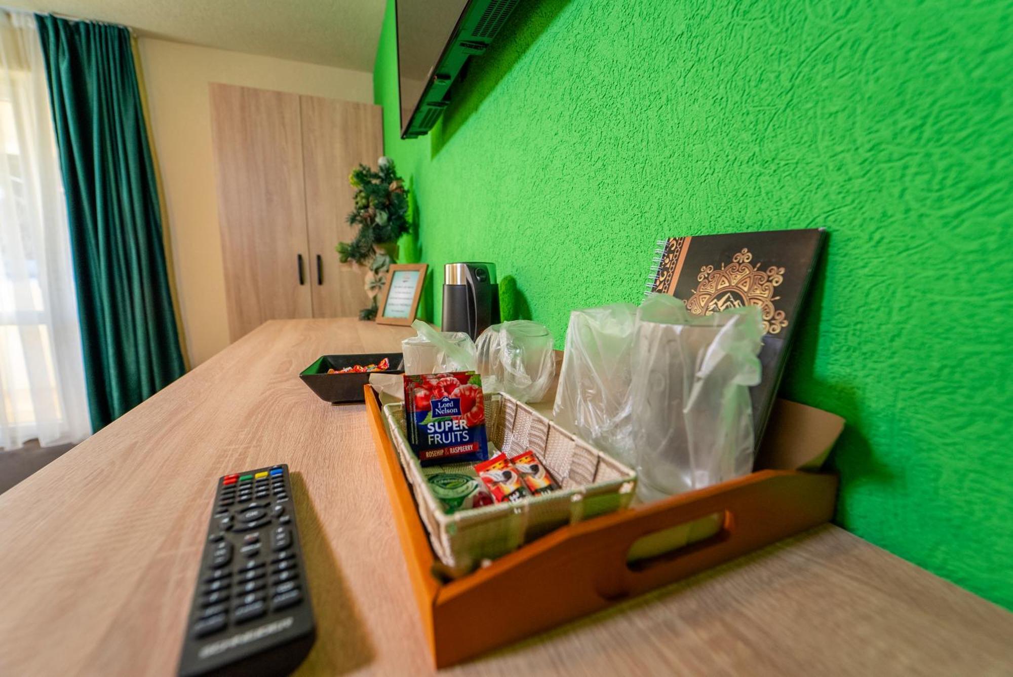 Appartement Sura Lu' Patru à Vulcan  Extérieur photo