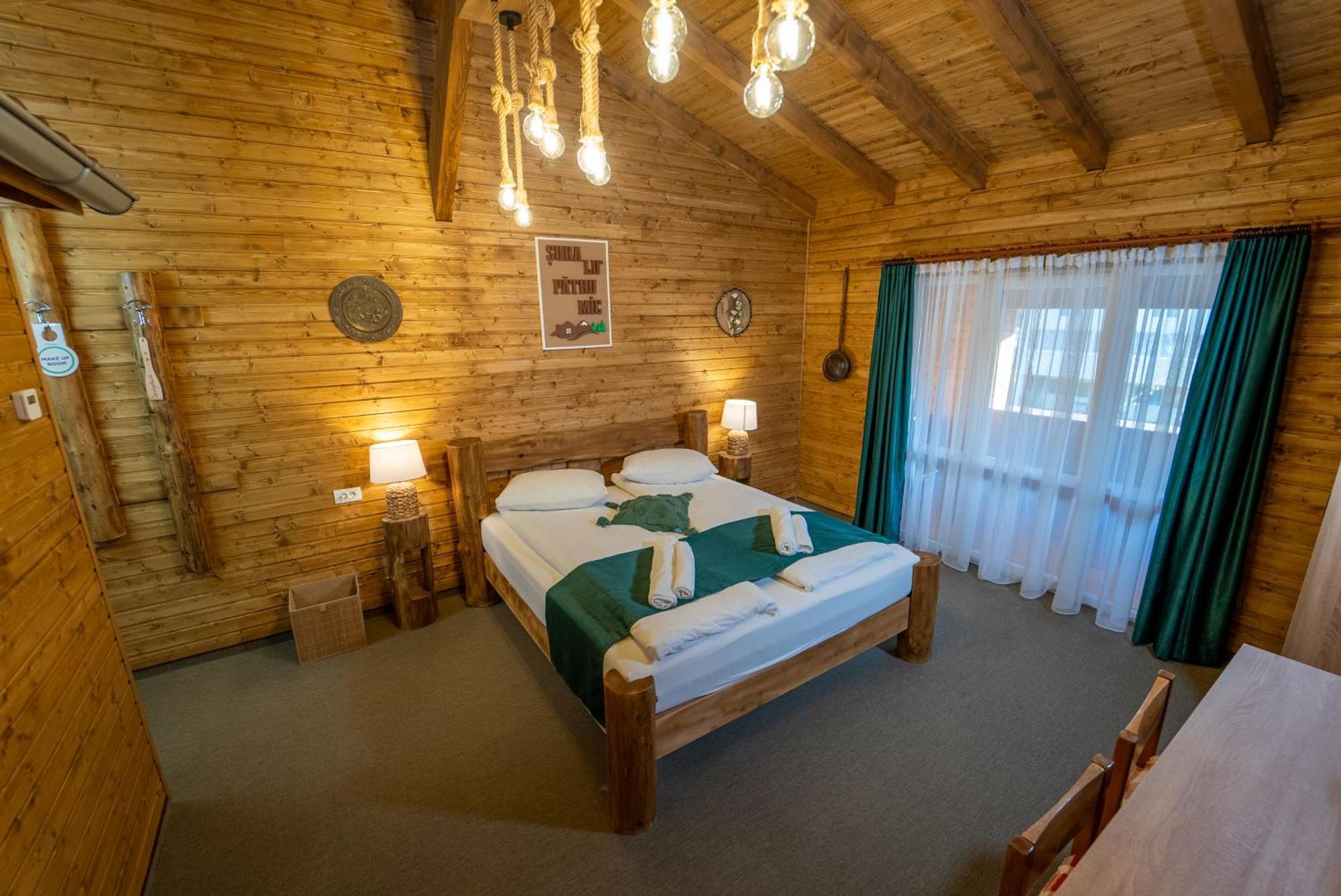 Appartement Sura Lu' Patru à Vulcan  Extérieur photo